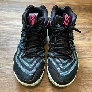 Nike Kyrie 4 80s Decades